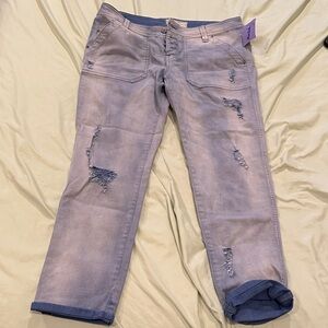 Women’s Distressed Jeans